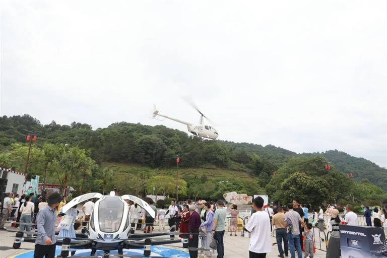 hyrbs0502001_005_01_s[1].jpg